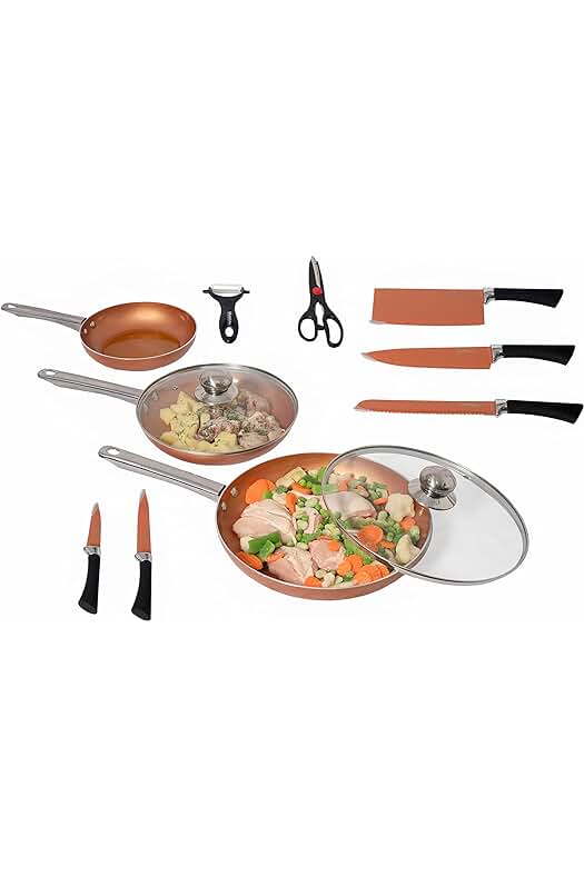 Conjunto de utensilios de cocina de cobre: sartenes, tapas, cuchillos y tijeras.