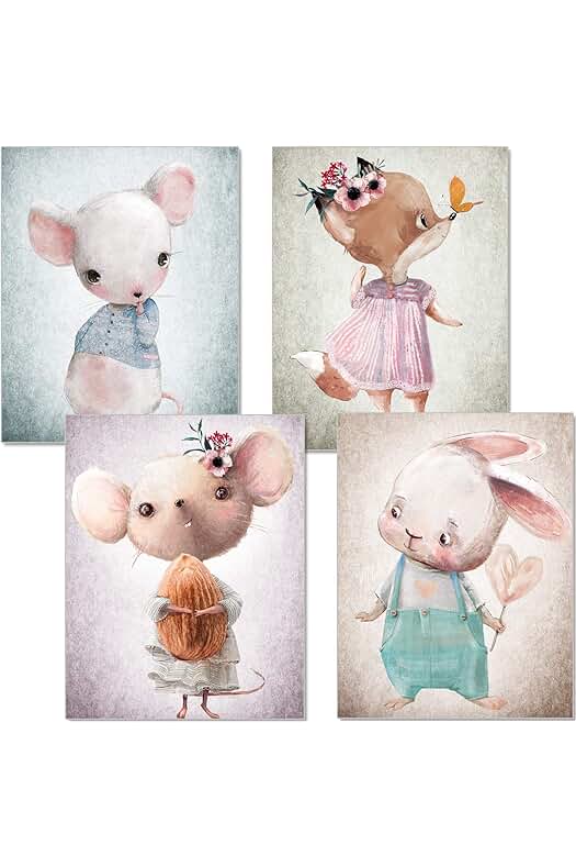 Juego de pósters infantiles en colores pastel para decorar habitaciones de niños y niñas.