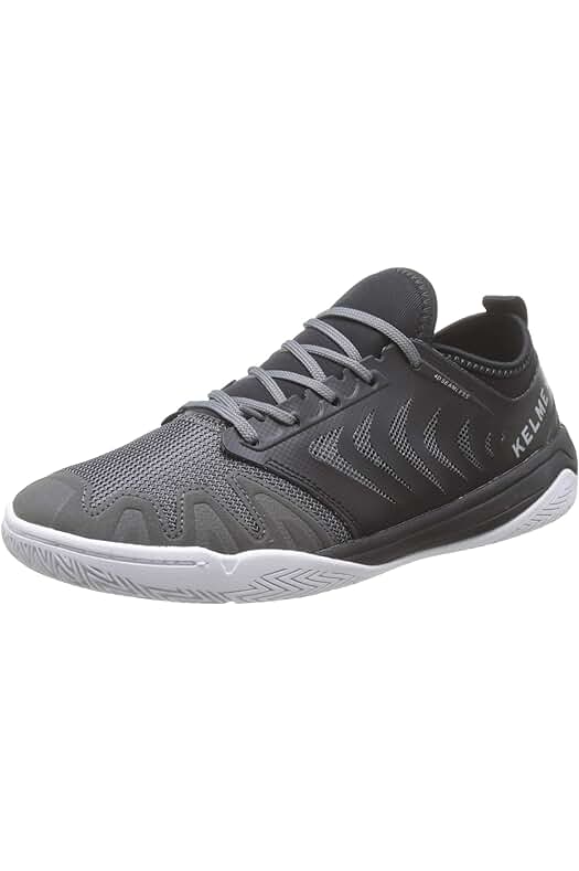 Zapatillas de fútbol sala KELME Skualo: calidad y rendimiento para tus partidos.